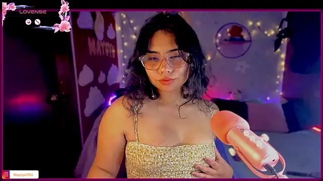 kiki cavilll online show from September 11, 2025, 3:01 pm