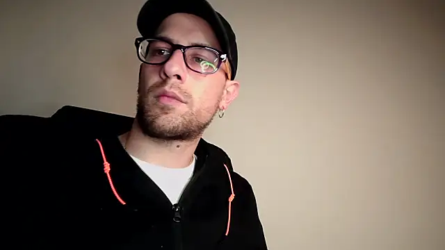 Snapshot of mikealcorleone chatting on March 5, 2025, 9:26 pm mikealcorleone online show from March 5, 2025, 9:26 pm