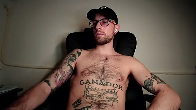 Snapshot of mikealcorleone chatting on March 12, 2025, 11:54 pm mikealcorleone online show from March 12, 2025, 11:54 pm