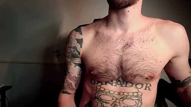 Snapshot of mikealcorleone chatting on March 10, 2025, 12:39 am mikealcorleone online show from March 10, 2025, 12:39 am