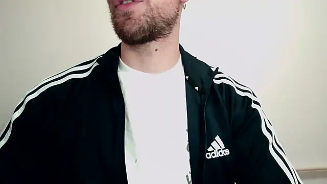 Snapshot of mikealcorleone chatting on March 13, 2025, 10:10 pm mikealcorleone online show from March 13, 2025, 10:10 pm