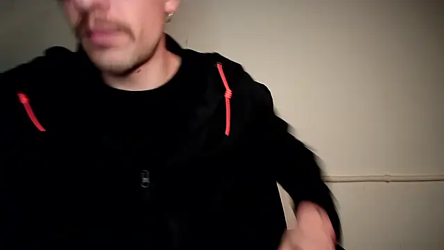 Snapshot of mikealcorleone chatting on March 20, 2025, 9:02 pm mikealcorleone online show from March 20, 2025, 9:02 pm