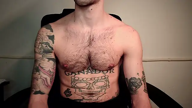 Snapshot of mikealcorleone chatting on February 25, 2025, 12:03 am mikealcorleone online show from February 25, 2025, 12:03 am