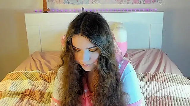 kuraii1  online show from February 8, 2025, 5:51 am