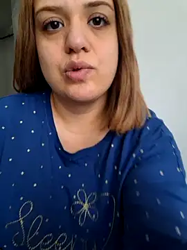 cansuozell online show from September 23, 2025, 7:48 am