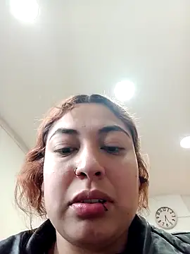 Snapshot of dulce_celeste15 chatting on April 9, 2026, 8:04 pm dulce celeste15 online show from April 9, 2026, 8:04 pm