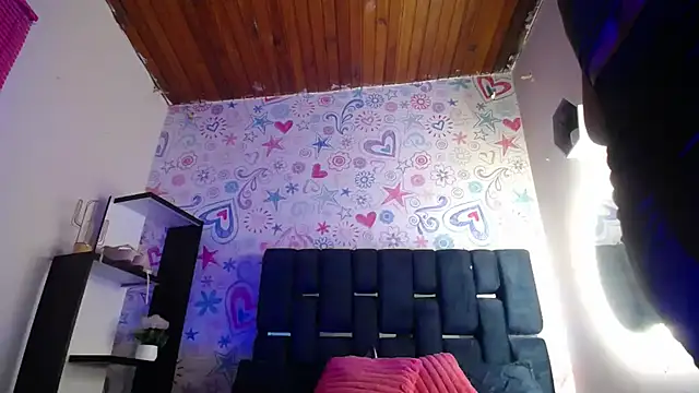 KOURTNEY-- online show from March 14, 2025, 1:37 am