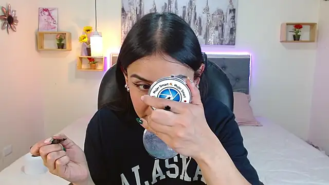 mia aira online show from September 9, 2025, 3:21 pm