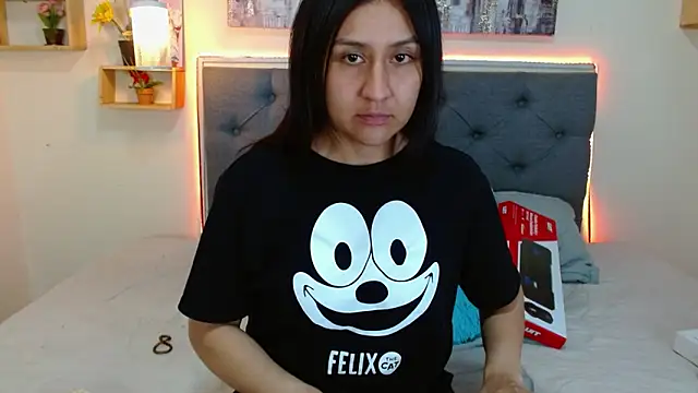 mia aira online show from September 24, 2025, 3:07 pm