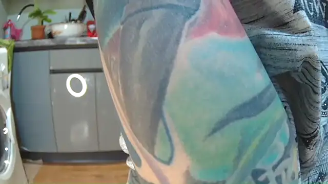 BroadFantasy online show from October 3, 2025, 6:20 pm