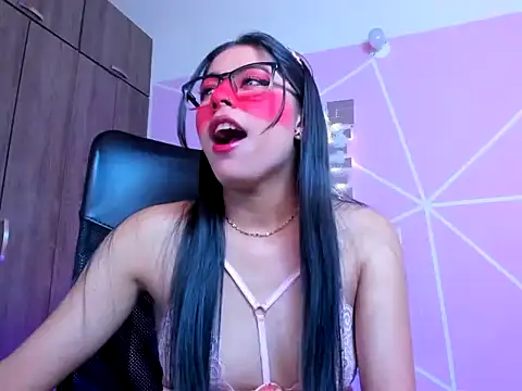  ALLYSON18  online show from December 18, 2025, 11:36 am