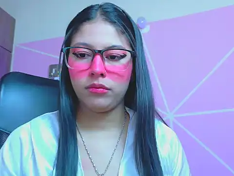  ALLYSON18  online show from May 12, 2026, 11:49 am