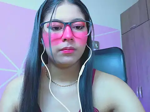  ALLYSON18  online show from May 21, 2026, 11:40 am