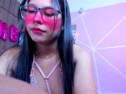  ALLYSON18  online show from November 15, 2025, 11:36 am