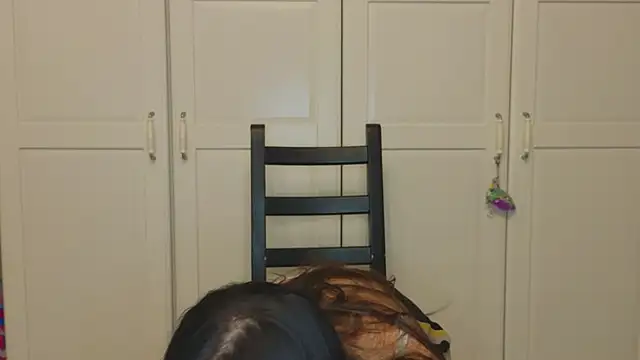 Snapshot of Niki_anlove chatting on October 30, 2025, 9:44 pm Niki anlove online show from October 30, 2025, 9:44 pm