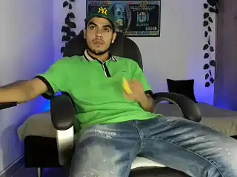 mikee scooth online show from March 16, 2025, 3:25 am