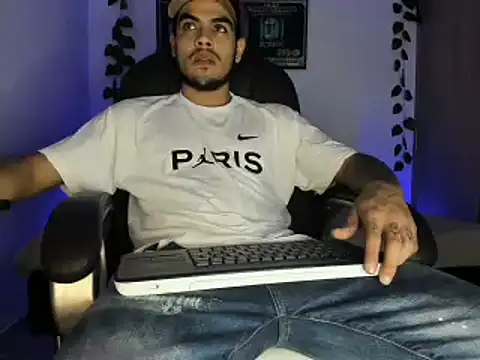 mikee scooth online show from March 17, 2025, 12:53 am