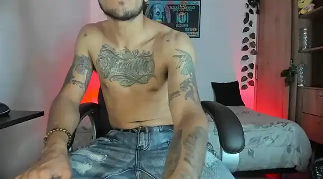 mikee scooth online show from February 25, 2025, 3:42 am