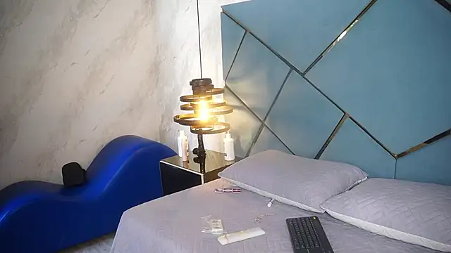 Snapshot of ammy_durand chatting on February 26, 2026, 7:47 pm ammy durand online show from February 26, 2026, 7:47 pm