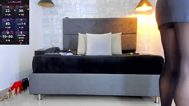 missnatash online show from October 20, 2025, 11:22 am