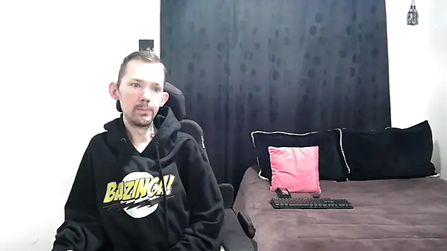Snapshot of Sophia_and_Thomas chatting on February 16, 2025, 11:49 am Sophia and Thomas online show from February 16, 2025, 11:49 am