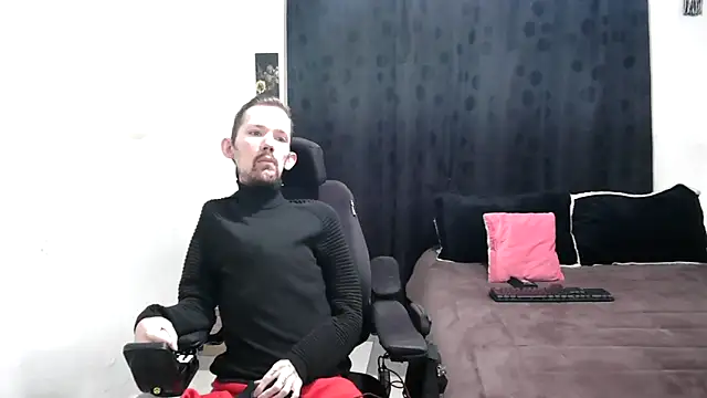 Snapshot of Sophia_and_Thomas chatting on March 2, 2025, 9:54 am Sophia and Thomas online show from March 2, 2025, 9:54 am