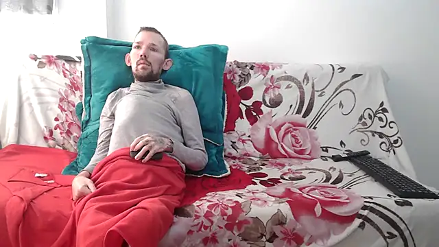 Snapshot of Sophia_and_Thomas chatting on March 21, 2026, 8:13 pm Sophia and Thomas online show from March 21, 2026, 8:13 pm