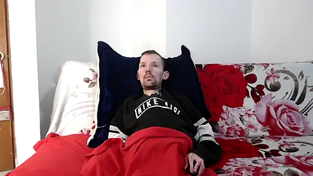 Snapshot of Sophia_and_Thomas chatting on February 2, 2026, 9:36 pm Sophia and Thomas online show from February 2, 2026, 9:36 pm