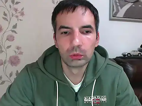 Leo 1617 online show from November 21, 2025, 11:37 pm