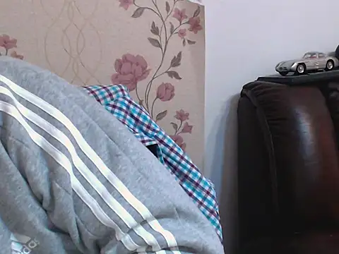 Leo 1617 online show from March 28, 2026, 10:49 am