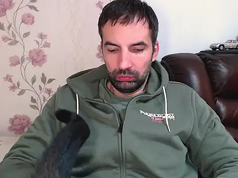 Leo 1617 online show from November 20, 2025, 12:50 pm