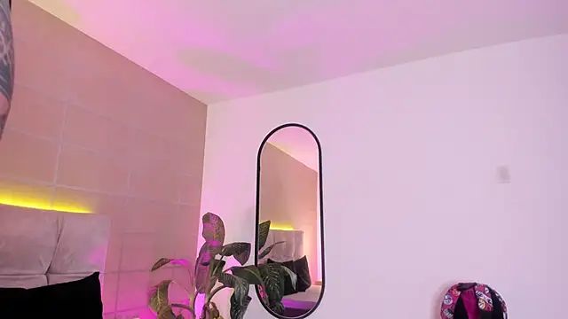 Karito-28 online show from December 5, 2025, 2:15 pm