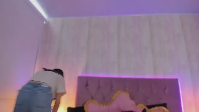 Karito-28 online show from September 17, 2025, 12:29 pm