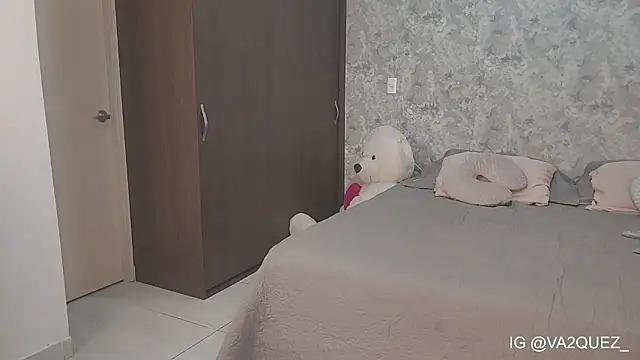 Snapshot of Heyloreley chatting on March 1, 2026, 2:55 am Heyloreley online show from March 1, 2026, 2:55 am