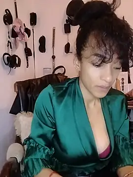 SamaraMartinez online show from May 17, 2026, 9:53 am