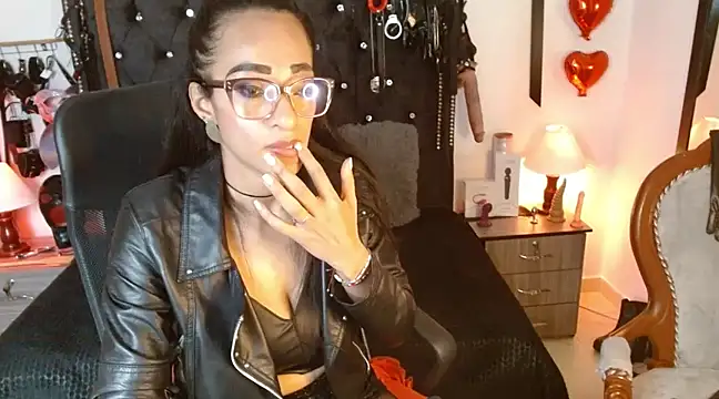 Snapshot of SamaraMartinez chatting on March 10, 2025, 2:37 pm SamaraMartinez online show from March 10, 2025, 2:37 pm