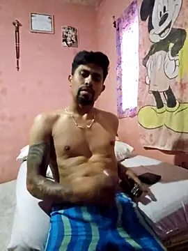 Menpolla hot online show from May 3, 2026, 1:00 am