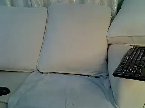 Caryyyl online show from March 1, 2026, 5:51 am