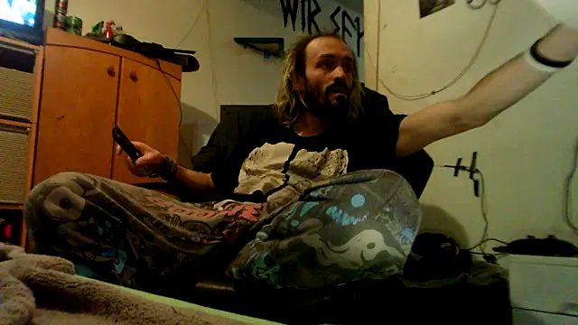 harterdome online show from December 3, 2025, 10:42 pm