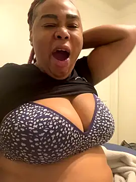 Snapshot of sexxycandyred chatting on September 26, 2025, 3:02 am sexxycandyred online show from September 26, 2025, 3:02 am