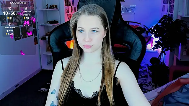 Snapshot of CuteMousee chatting on March 25, 2026, 10:47 am CuteMousee online show from March 25, 2026, 10:47 am