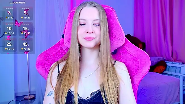 Snapshot of CuteMousee chatting on March 26, 2026, 8:23 am CuteMousee online show from March 26, 2026, 8:23 am