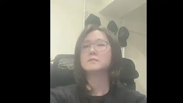 mel  mel online show from October 28, 2025, 7:51 am