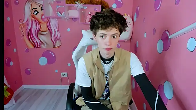 LukeSweet online show from January 9, 2026, 10:55 am