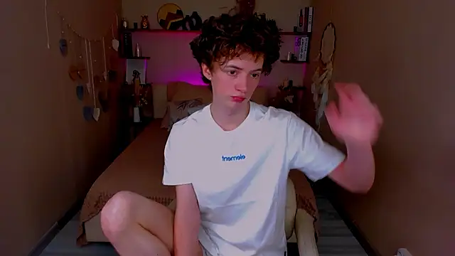 LukeSweet online show from March 21, 2026, 1:48 pm