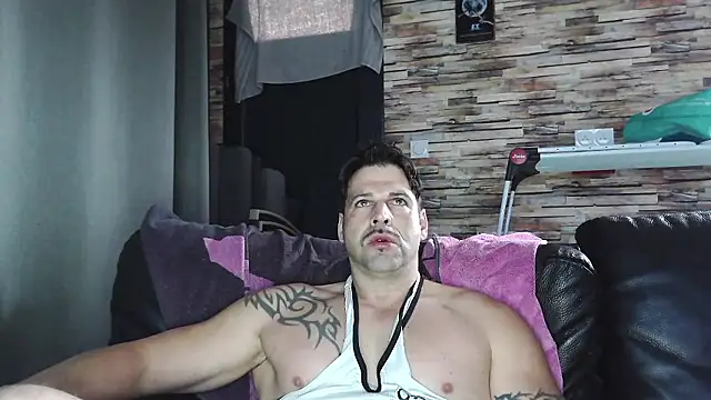 Snapshot of XxBigboybandxX chatting on January 8, 2026, 9:26 am XxBigboybandxX online show from January 8, 2026, 9:26 am