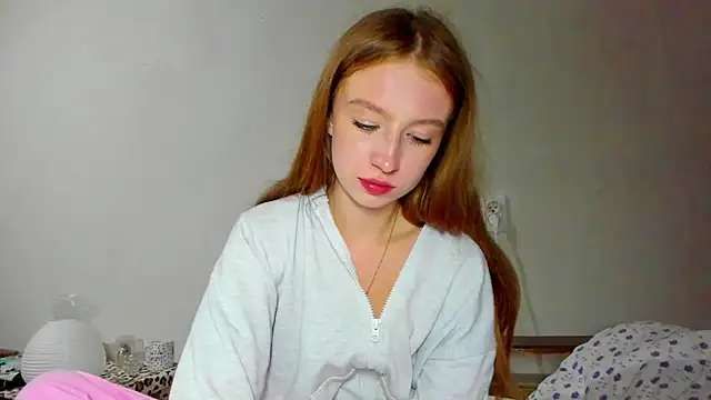 minidivaa  online show from July 11, 2026, 10:10 pm