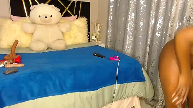 MissBigNipples online show from May 16, 2026, 3:05 am