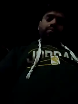 Bullgardenrnc123 online show from November 21, 2025, 2:05 pm