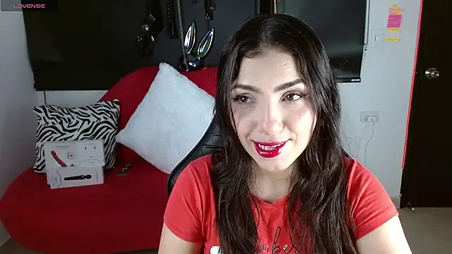 Snapshot of Carolaine69_ chatting on April 17, 2026, 1:36 pm Carolaine69 online show from April 17, 2026, 1:36 pm